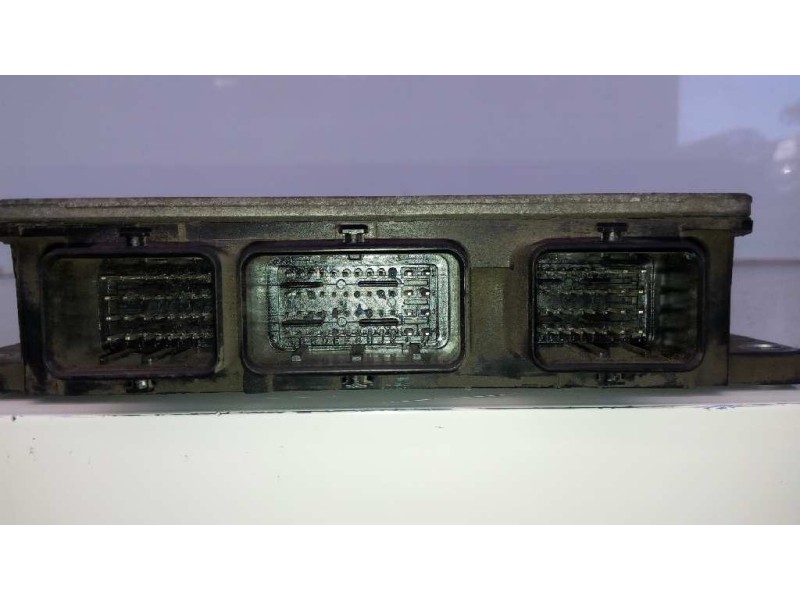 Recambio de centralita motor uce para renault clio iii authentique referencia OEM IAM 8200399038 8200619409 E2-A1-42-7