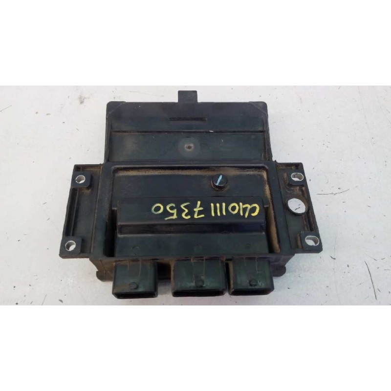 Recambio de centralita motor uce para renault clio iii authentique referencia OEM IAM 8200399038 8200619409 E2-A1-42-7