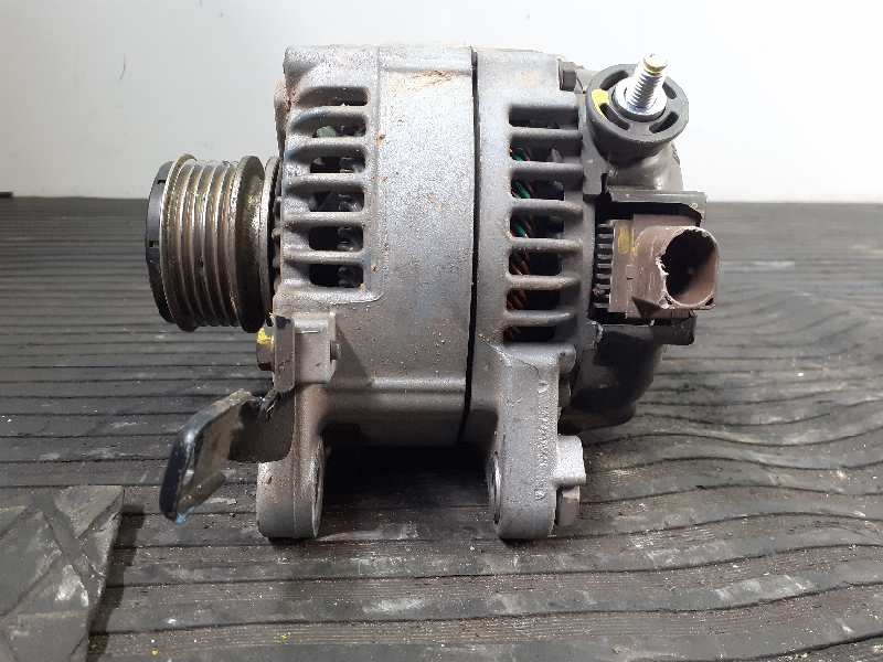 Recambio de alternador para kia sportage referencia OEM IAM 373002A700 MS1042118840 P3-B6-13-1