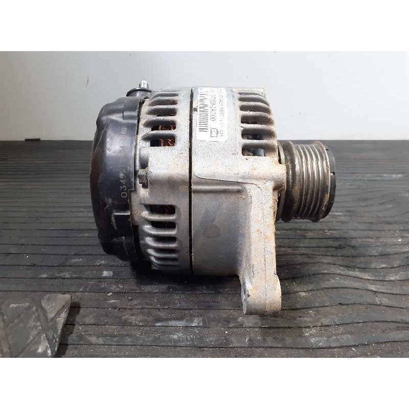 Recambio de alternador para kia sportage referencia OEM IAM 373002A700 MS1042118840 P3-B6-13-1