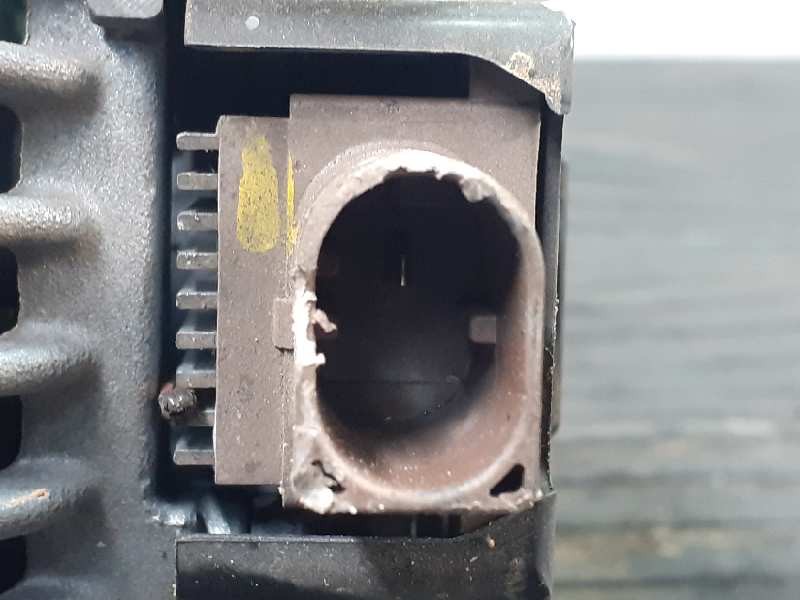 Recambio de alternador para kia sportage referencia OEM IAM 373002A700 MS1042118840 P3-B6-13-1