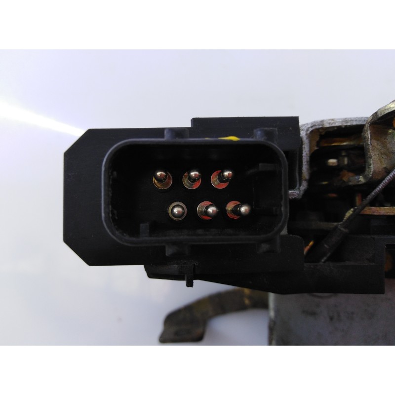 Recambio de cerradura puerta delantera derecha para bmw serie 5 berlina (e39) 523i referencia OEM IAM 8318924 8353012 E1-A3-8-1