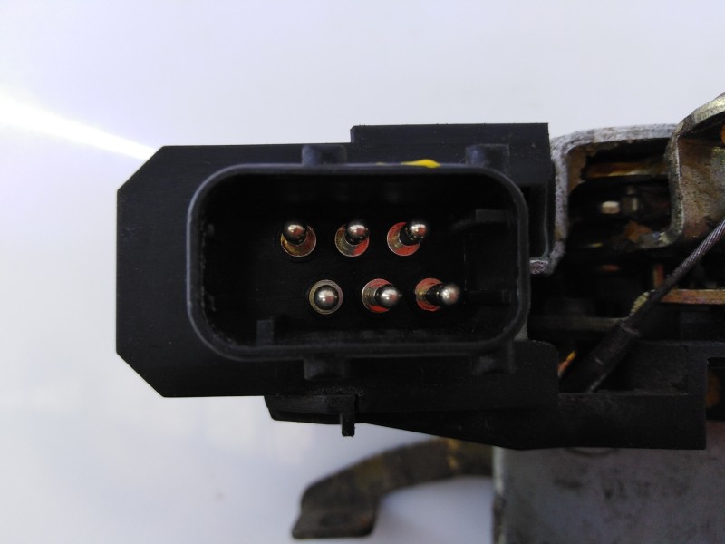 Recambio de cerradura puerta delantera derecha para bmw serie 5 berlina (e39) 523i referencia OEM IAM 8318924 8353012 E1-A3-8-1