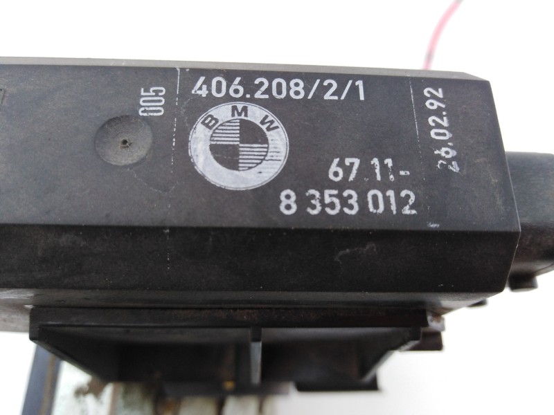 Recambio de cerradura puerta delantera derecha para bmw serie 5 berlina (e39) 523i referencia OEM IAM 8318924 8353012 E1-A3-8-1