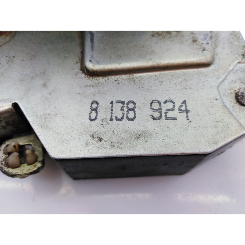 Recambio de cerradura puerta delantera derecha para bmw serie 5 berlina (e39) 523i referencia OEM IAM 8318924 8353012 E1-A3-8-1