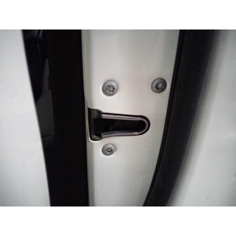 Recambio de cerradura puerta delantera derecha para mercedes-benz clase a (w176) a 200 cdi (176.008) referencia OEM IAM   