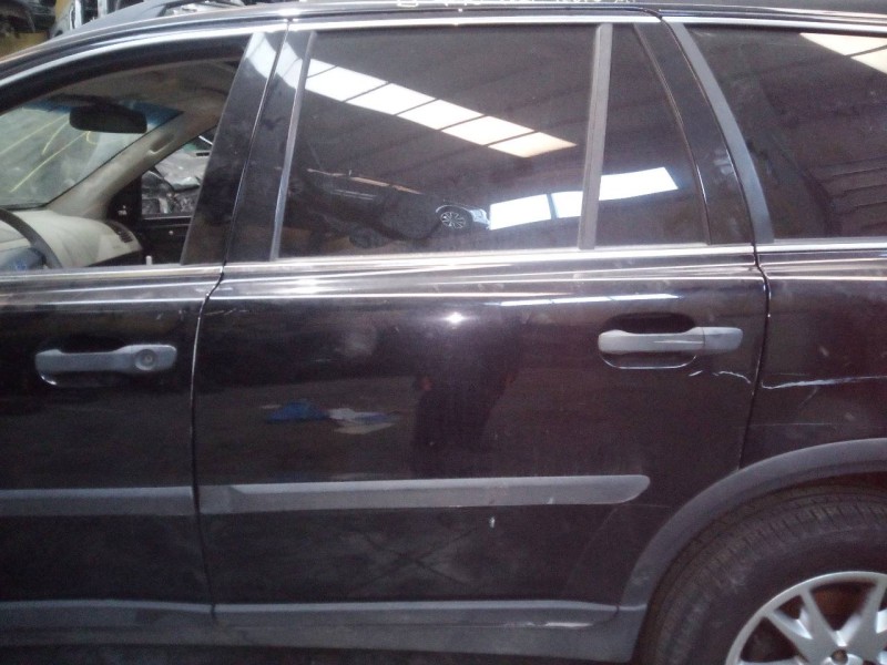 Recambio de puerta trasera izquierda para volvo xc90 d5 referencia OEM IAM   