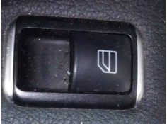 MANDO ELEVALUNAS DELANTERO DERECHO 