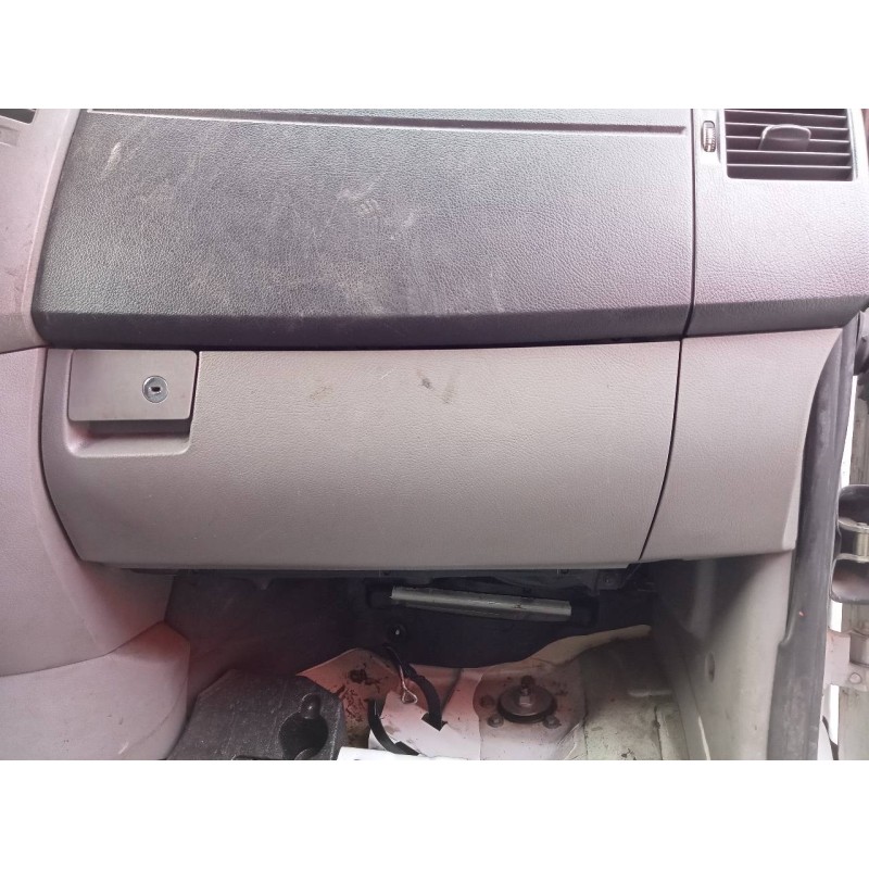 Recambio de guantera para mercedes-benz sprinterii caja cerrada (desde 01.06) 316 referencia OEM IAM   