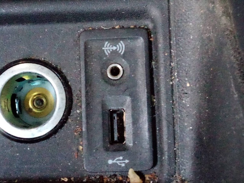 Recambio de sistema navegacion gps para seat ibiza (6p1) fr referencia OEM IAM 5F0919604A  E2-A1-18-3