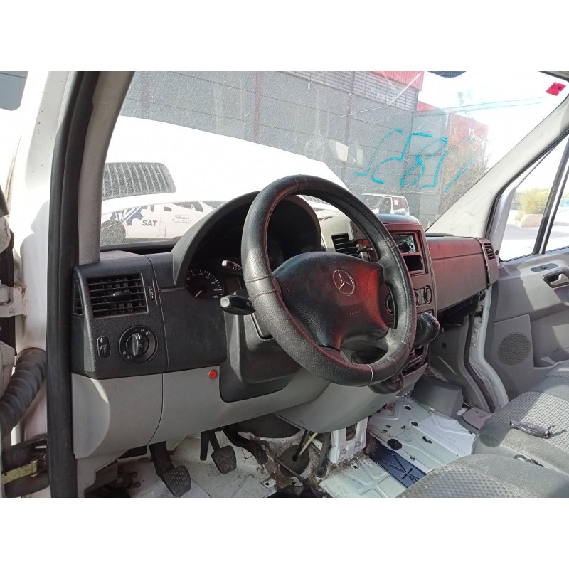 Recambio de salpicadero para mercedes-benz sprinterii caja cerrada (desde 01.06) 316 referencia OEM IAM   