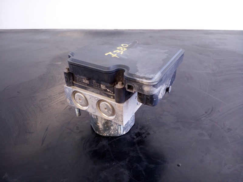 Recambio de abs para dacia duster laureate 4x2 referencia OEM IAM 476608845R 0265956285 P3-B8-28-4