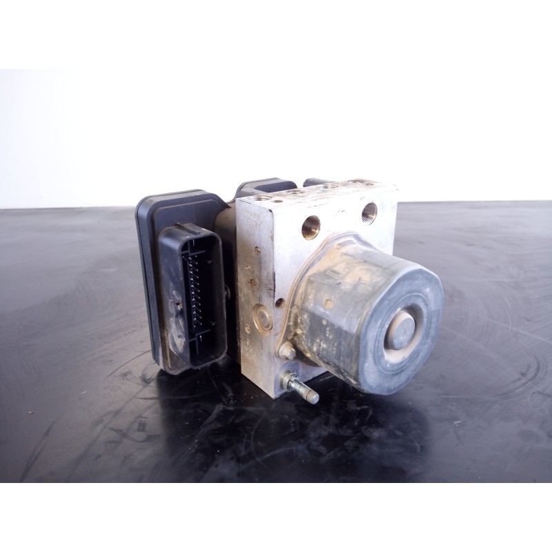 Recambio de abs para dacia duster laureate 4x2 referencia OEM IAM 476608845R 0265956285 P3-B8-28-4