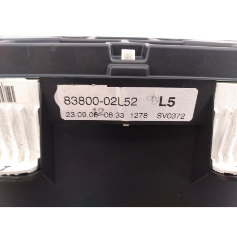Recambio de cuadro instrumentos para toyota auris luna referencia OEM IAM 8380002L52 A2C53245521 E3-B2-45-2