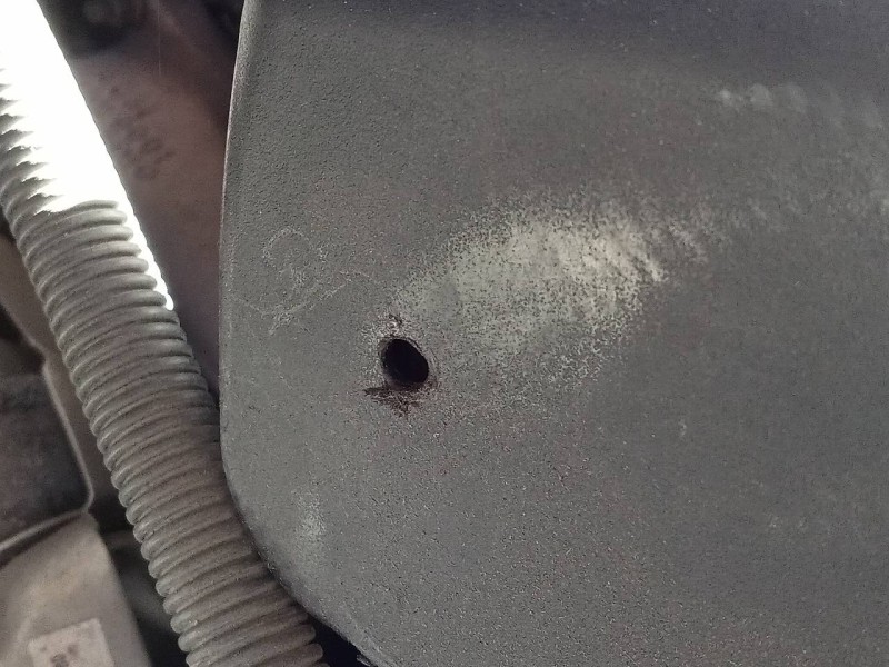 Recambio de tapa motor para mercedes-benz sprinterii caja cerrada (desde 01.06) 316 referencia OEM IAM   