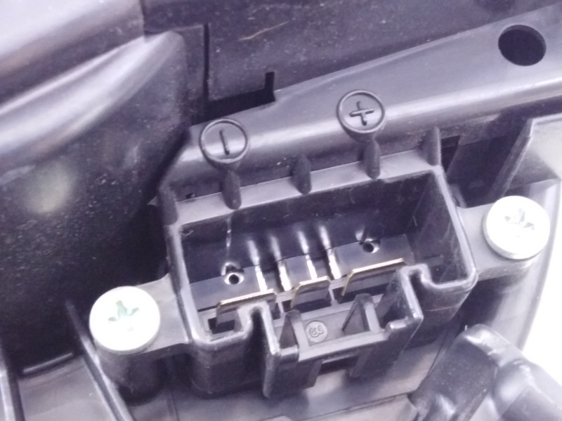 Recambio de ventilador calefaccion para toyota auris luna referencia OEM IAM AV2727008103  E3-B2-10-3