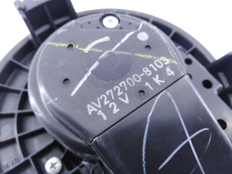 Recambio de ventilador calefaccion para toyota auris luna referencia OEM IAM AV2727008103  E3-B2-10-3