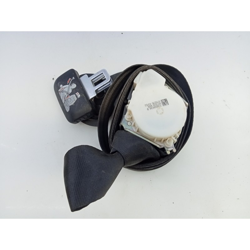 Recambio de cinturon seguridad trasero derecho para volkswagen touran (1t3) sport referencia OEM IAM 33058836B  E1-B6-47-1