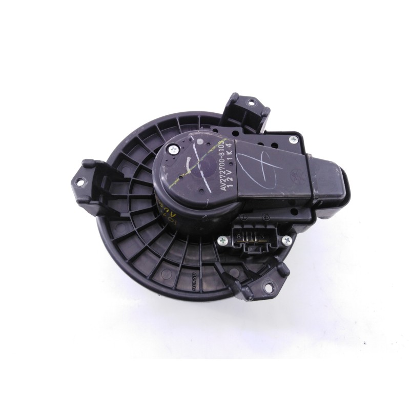 Recambio de ventilador calefaccion para toyota auris luna referencia OEM IAM AV2727008103  E3-B2-10-3