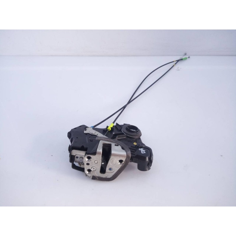 Recambio de cerradura puerta delantera derecha para toyota auris luna referencia OEM IAM   E2-B4-38-1