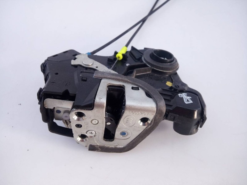 Recambio de cerradura puerta delantera derecha para toyota auris luna referencia OEM IAM   E2-B4-38-1