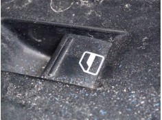 MANDO ELEVALUNAS DELANTERO DERECHO 