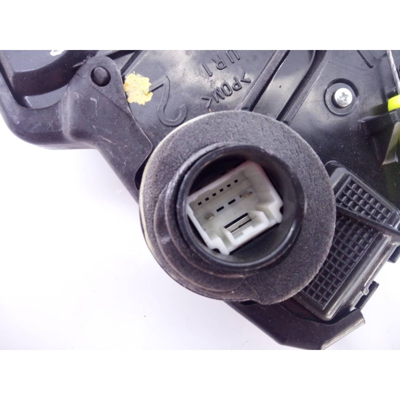 Recambio de cerradura puerta delantera derecha para toyota auris luna referencia OEM IAM   E2-B4-38-1