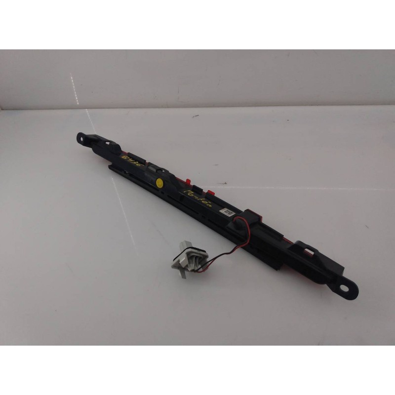 Recambio de luz central de freno para mercedes-benz clase glc (w253) glc 250 d 4matic (253.909) referencia OEM IAM 1569069600  E