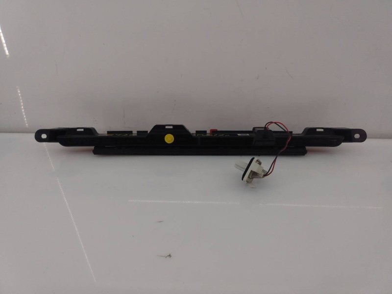 Recambio de luz central de freno para mercedes-benz clase glc (w253) glc 250 d 4matic (253.909) referencia OEM IAM 1569069600  E