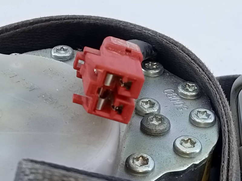 Recambio de cinturon seguridad delantero derecho para mitsubishi montero (v60/v70) 3.2 di-d gls (3-ptas.) referencia OEM IAM   E