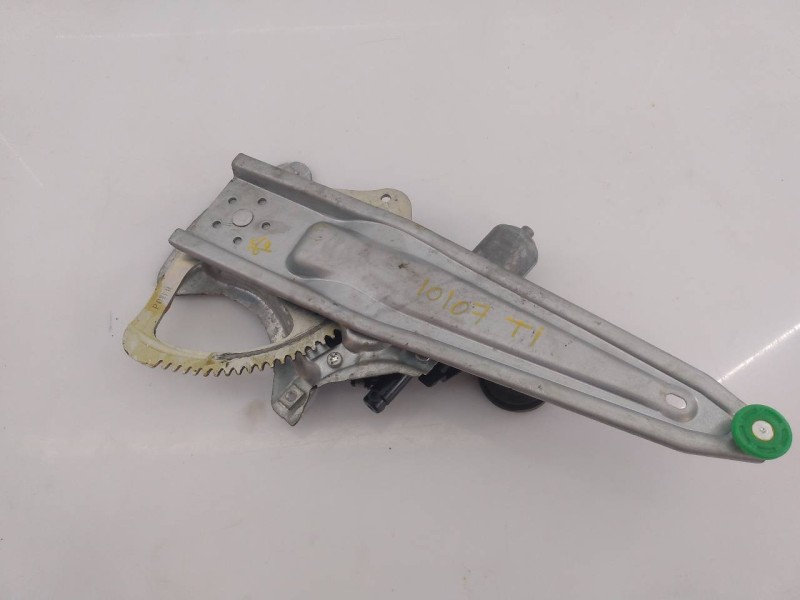 Recambio de elevalunas trasero izquierdo para toyota auris luna referencia OEM IAM 857100D100  E2-B4-50-2