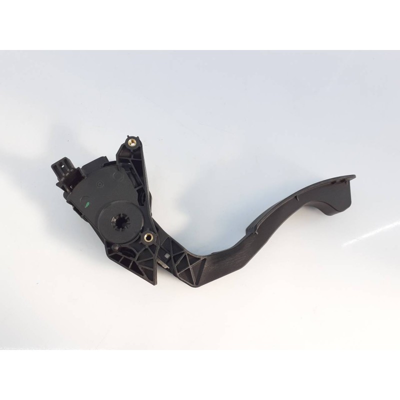 Recambio de pedal acelerador para dacia sandero stepway referencia OEM IAM 180022703R 6PV00997803 E2-A1-8-2