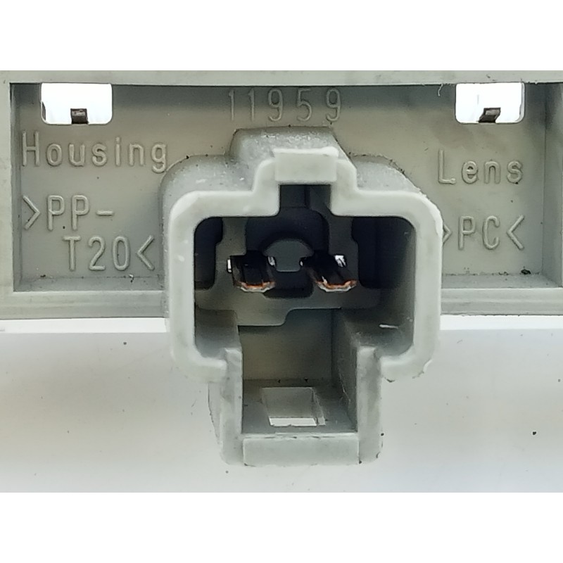 Recambio de luz central de freno para toyota auris luna referencia OEM IAM   E2-B4-54-1