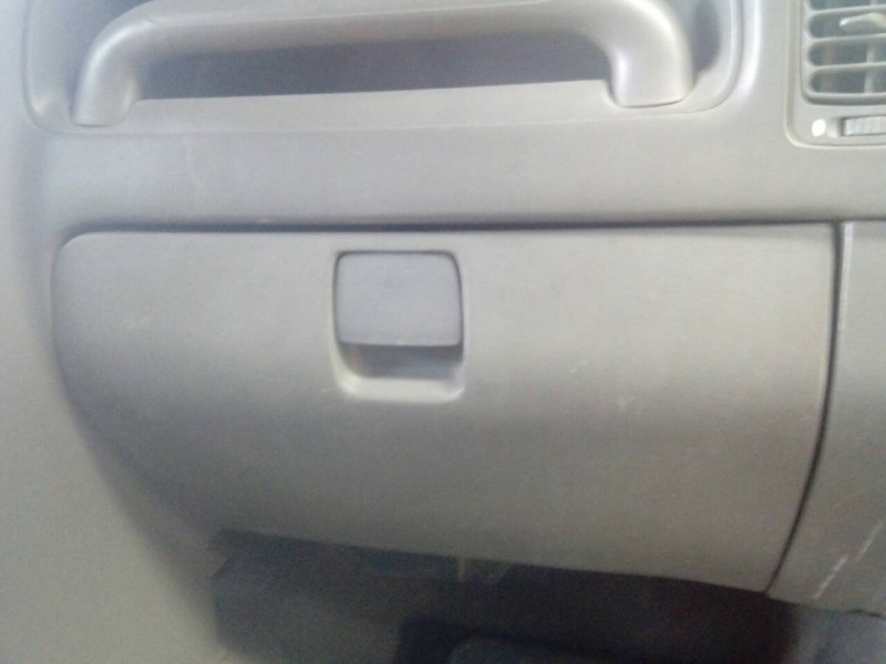 Recambio de guantera para ssangyong korando 2.3 tdi referencia OEM IAM   