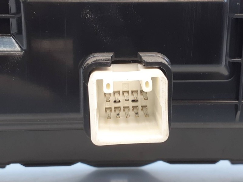 Recambio de mando climatizador para toyota auris advance referencia OEM IAM 5590002300  E3-B2-13-2