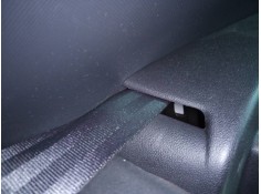 CINTURON SEGURIDAD TRASERO DERECHO 