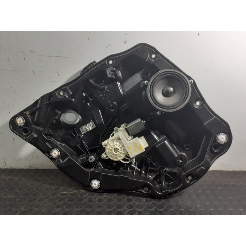 Recambio de elevalunas trasero izquierdo para bmw serie 3 berlina (g20) 320d referencia OEM IAM 8495867  P2-B4-18