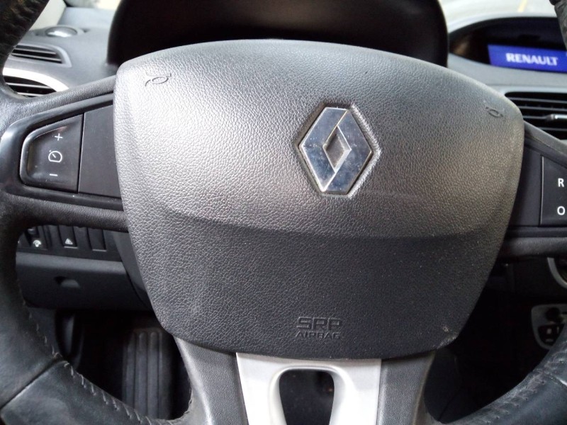 Recambio de kit airbag para renault megane iii coupe dynamique referencia OEM IAM   