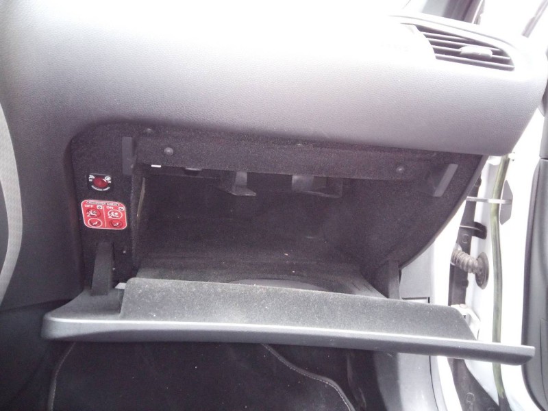 Recambio de guantera para citroën ds4 sport referencia OEM IAM   