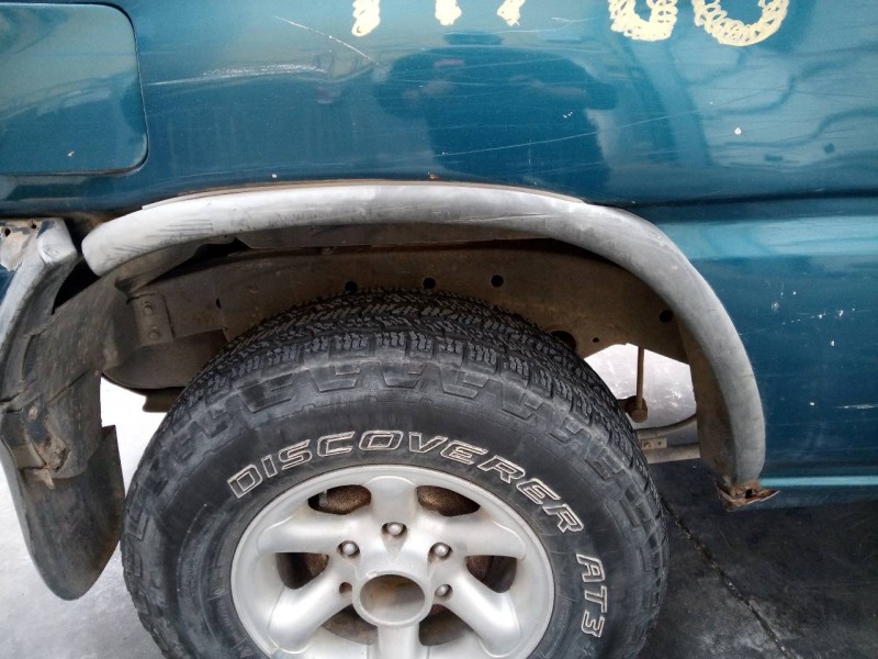 Recambio de aletin trasero derecho para ford maverick (ml) gls referencia OEM IAM   