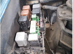 CAJA RELES / FUSIBLES 