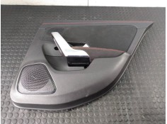 GUARNECIDO PUERTA TRASERA DERECHA P2-A1-32