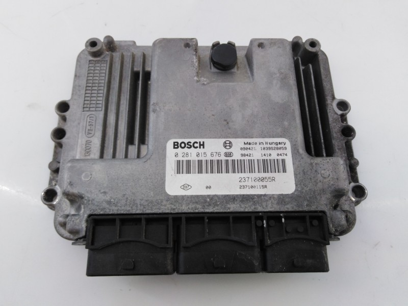 Recambio de centralita motor uce para renault megane iii coupe dynamique referencia OEM IAM 0281015676 237100055R E2-A1-30-2