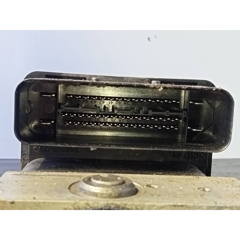 Recambio de abs para volkswagen golf v berlina (1k1) sportline referencia OEM IAM 1K0614517AE 1K0907379AC P3-B8-22-3