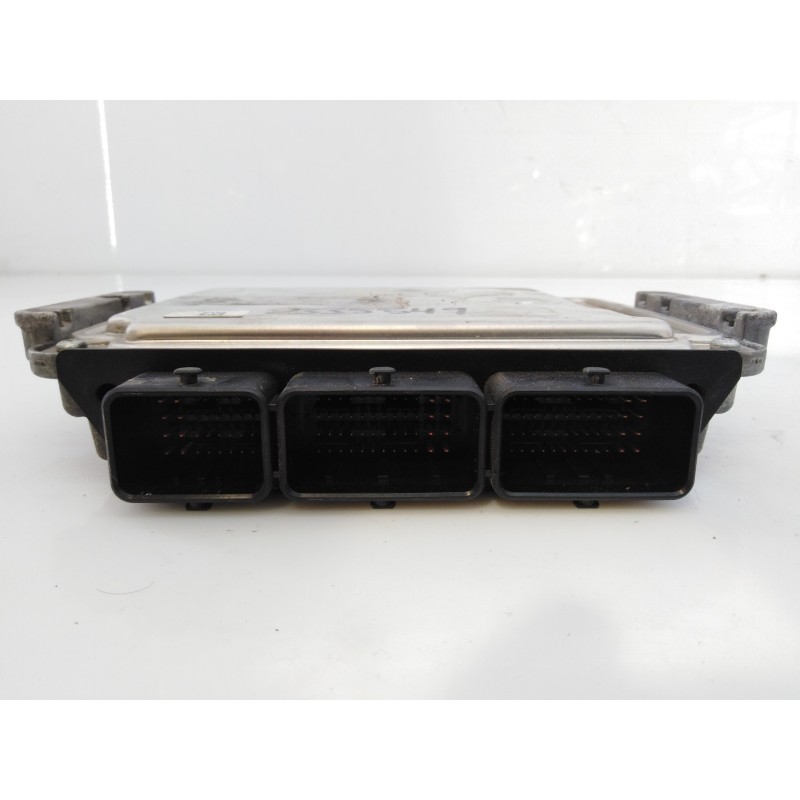 Recambio de centralita motor uce para renault megane iii coupe dynamique referencia OEM IAM 0281015676 237100055R E2-A1-30-2