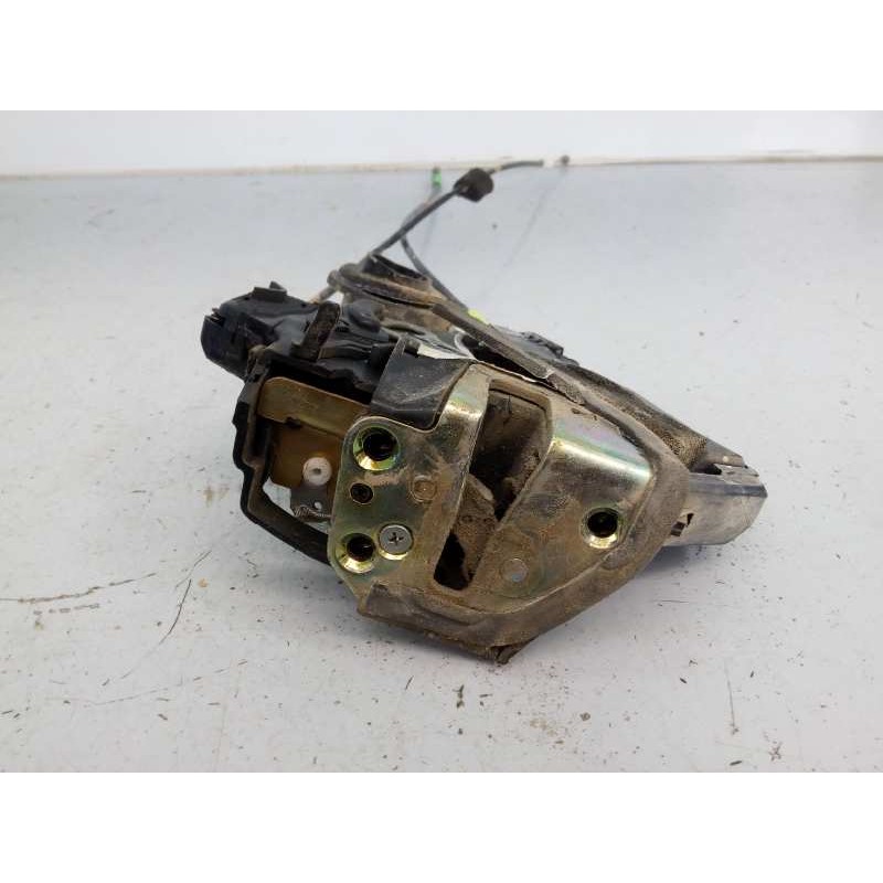 Recambio de cerradura puerta trasera derecha para toyota land cruiser (j12) referencia OEM IAM 30307234  E2-B4-23-2