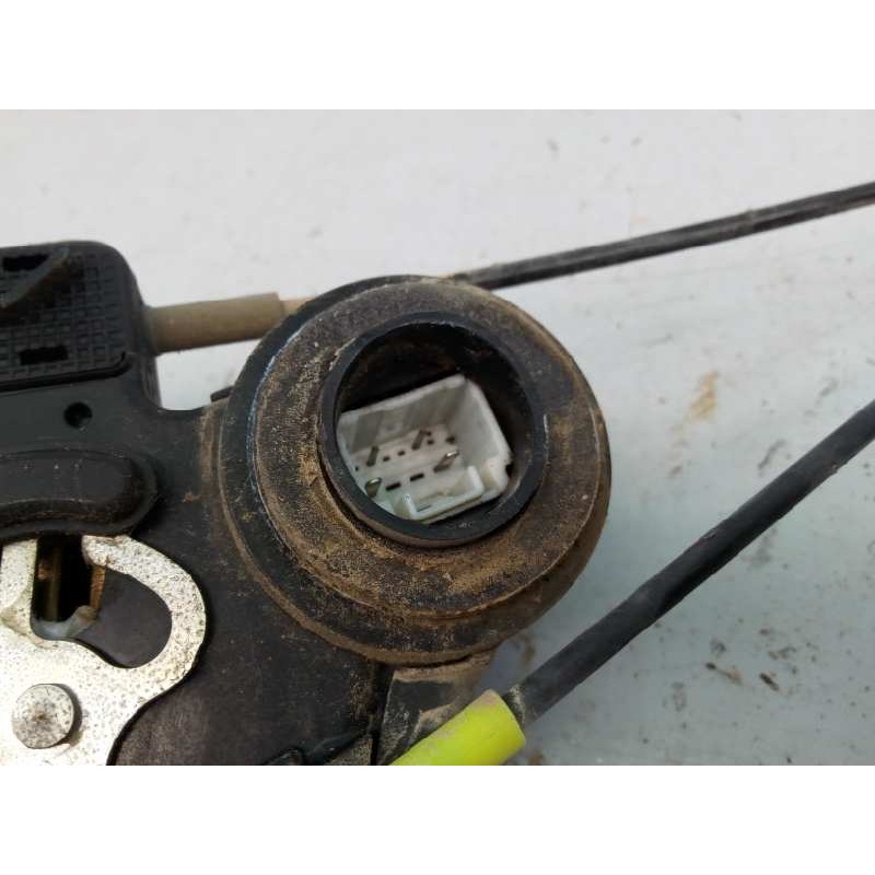 Recambio de cerradura puerta trasera derecha para toyota land cruiser (j12) referencia OEM IAM 30307234  E2-B4-23-2