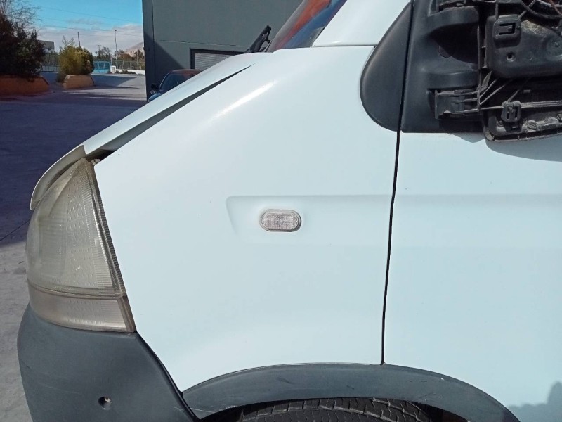 Recambio de aleta delantera izquierda para nissan interstar (x70) acenta referencia OEM IAM   