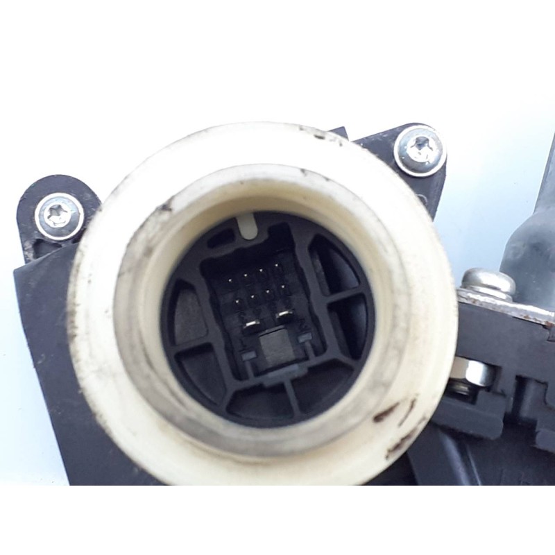 Recambio de elevalunas delantero derecho para toyota auris advance referencia OEM IAM 8570102010  E2-B4-20-2