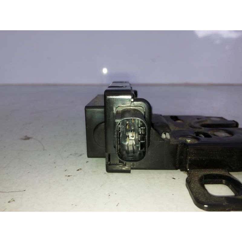 Recambio de cerradura maletero / porton para land rover range rover sport v6 td autobiography referencia OEM IAM 12100C03  E3-B3